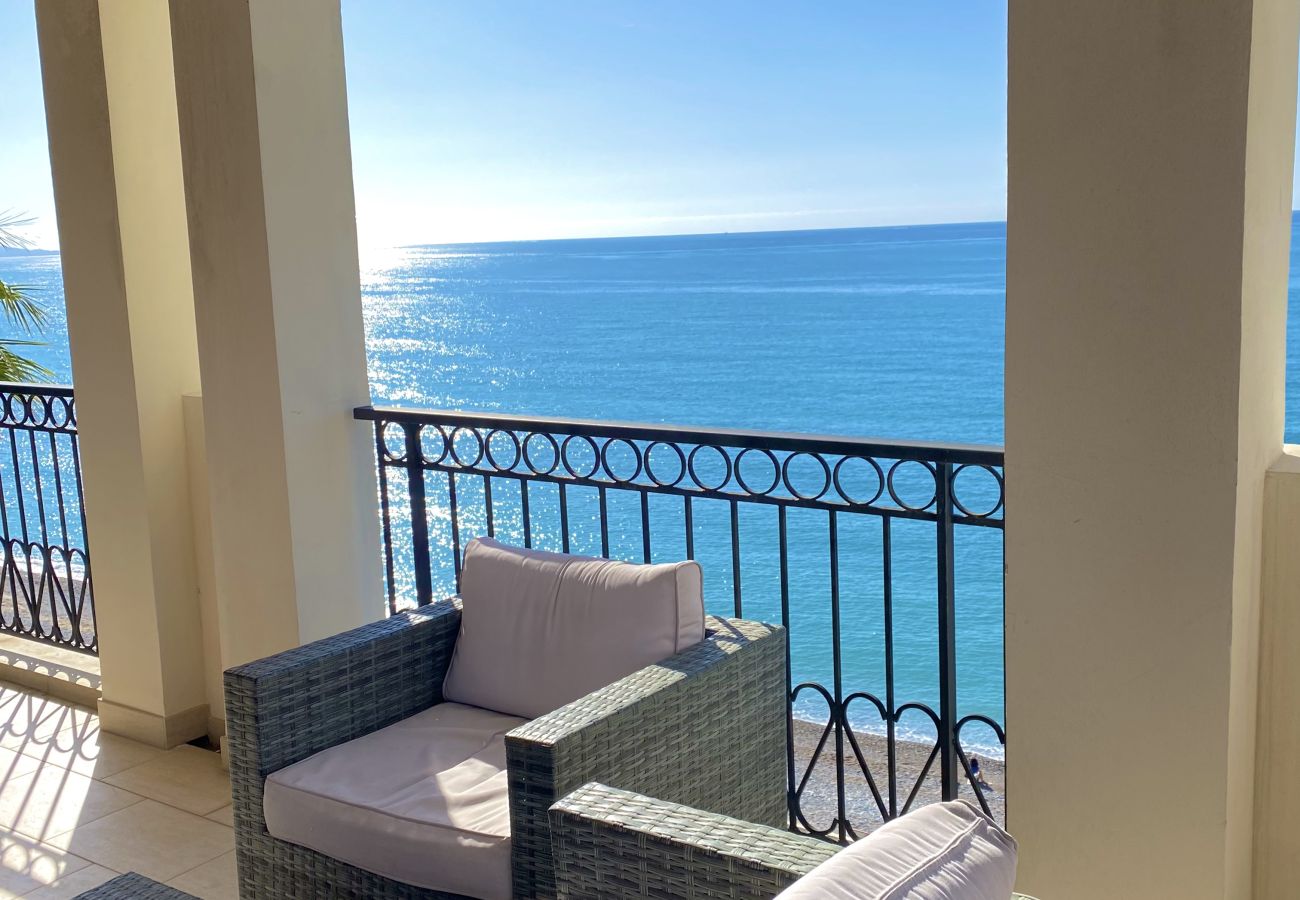 Appartement à Menton - L'Admiral Plaza avec une magnifique vue mer