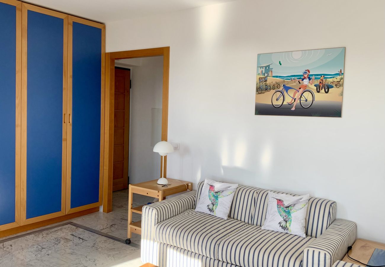 Appartement à Menton - Confortable T2 avec vue mer, quartier de standing